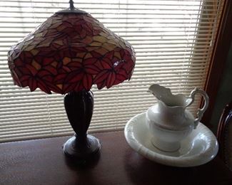 Ruby Leaf Tiffany Style Lamp
