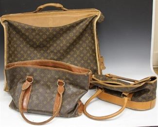 LOT #5018 - LOT OF (3) VINTAGE LOUIS VUITTON LUGGAGE BAGS