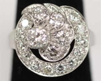 LOT #5083 - LADY'S DIAMOND PLATINUM RING