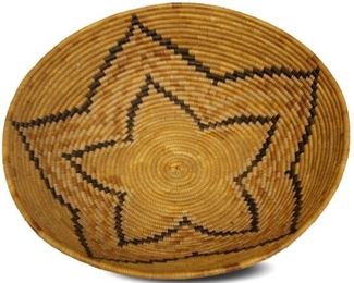 LOT #5153 - NATIVE AMERICAN WOVEN COILED BASKET, CA, 11 1/4" D
