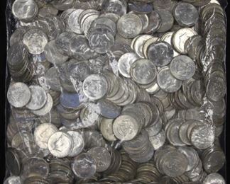 LOT #5588 - LOT OF (592) 1964 KENNEDY HALF DOLLAR COINS
