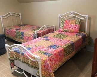 Vintage metal matching twin beds! You really never see these anymore!