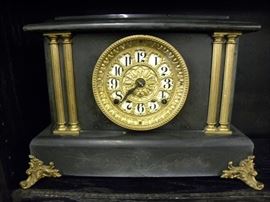 Vintage Mantel Clock