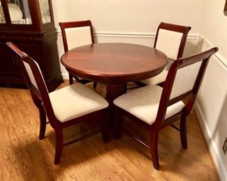 Dining Room with Leaf & 4 Chairs