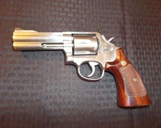 Smith & Wesson model 686-3 .357 mag