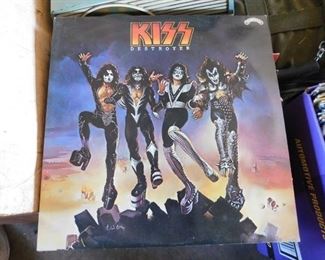 Kiss Album