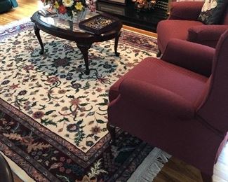 Beautiful wool rug! 8’ x 7’ 8”