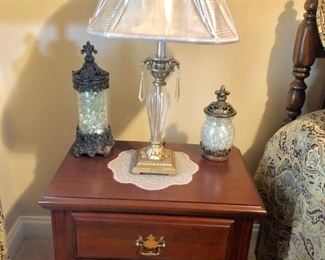 Two night stands and matching lamps