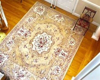 Ornate rug, great condition