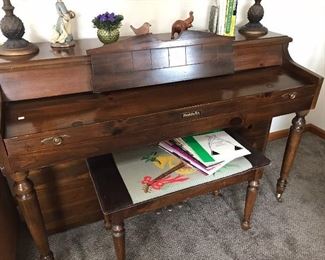 Baldwin pine piano