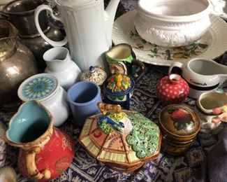 Porcelain collectibles 