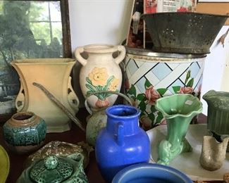 Lots of vintage pottery