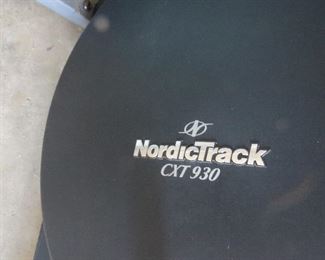 Noridic Track Elliptical CXT930