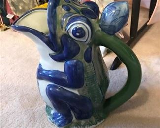 Frog Pitcher