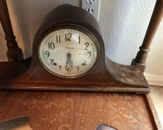 Sessions Mantle Clock