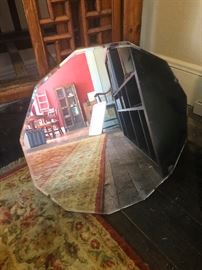 pretty mirror! (You can't see me because I'm a vampire)