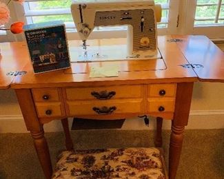 Vintage Singer Sewing Machine and Accessories