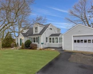 2392 N Benson Front