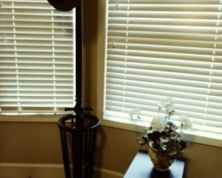 coat/umbrella stand