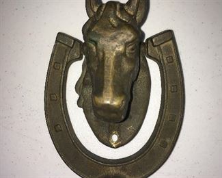 Bronze horse and horseshoe decor
