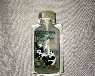 Antique hand painted Chinese Snuff bottle