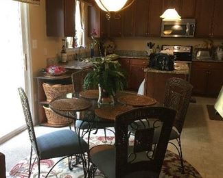 Kitchen Table & 4 Chairs