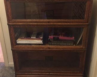 Antique Globe Wernicke 3 stack lawyers bookcase, quartersawn oak (47"H, 34"L, 13"D) Comes apart for transport