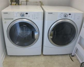 nice maytag washer and dryer, works great.