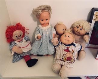 Collection of vintage dolls