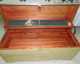Lane cedar chest