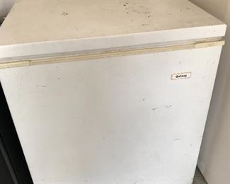 Two (2) small refrigerator’s in excellent condition. Great for a college dorm, apartment or garage.