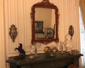 Gorgeous mirror and other decor