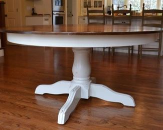 60" Round pedestal stable