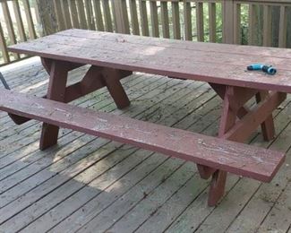 Picnic Table 