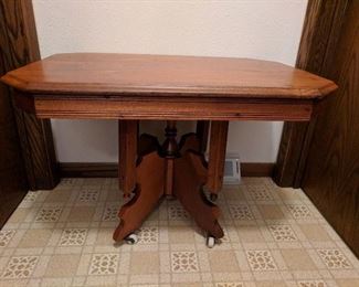 Victorian Walnut Coffee Table with Castors c. 1890  