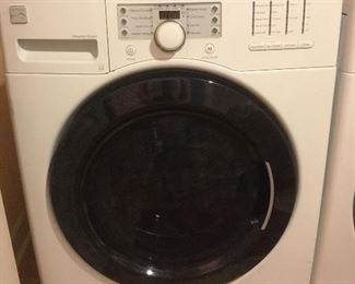 Kenmore washer 9yrs old, single person use. Great condition