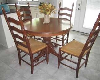 ROUND TABLE AND 4 CHAIRS