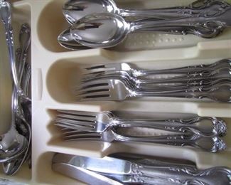 FLATWARE