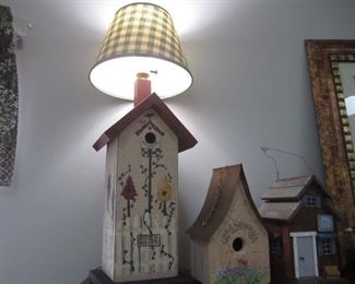 BIRDHOUSE LAMP