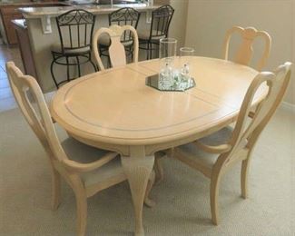 Lexington Light Wood Dining Room Table Set/4 Chairs 