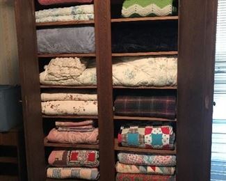 Quilts andBlankets