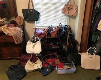 NEW Name Brand Handbags (Authenic Dooney & Bourke, Gill, SAS leather, Tignanello, Whiting Davis, Joy & Iman handbags)