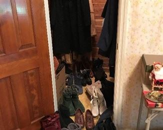 NEW never worn Clarks Shoes, Vionic, and other brand name shoes, Lam boots.