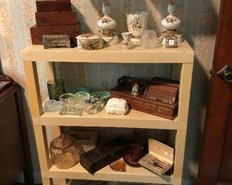 Lamps, Dresser items
