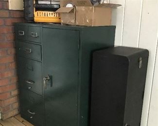 Metal Lockable Cabinets