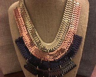 Chicos High-End Fashion Necklace 