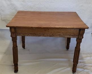 1890s Oak Square Table w/Leaves

