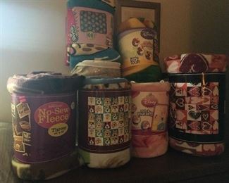 No-sew fleece blankets