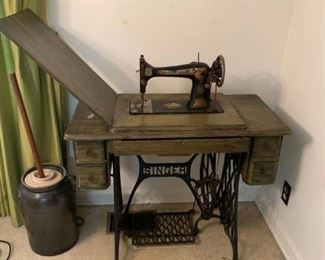 #18	singer tredle sewing machine painted green 	 $75.00 
