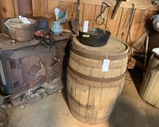 #76	dutch oven with lid iron 	 $30.00 
#77	dutch oven no lid w feet iron 	 $30.00 
#78	wiskey barrel as is 	 $60.00 
